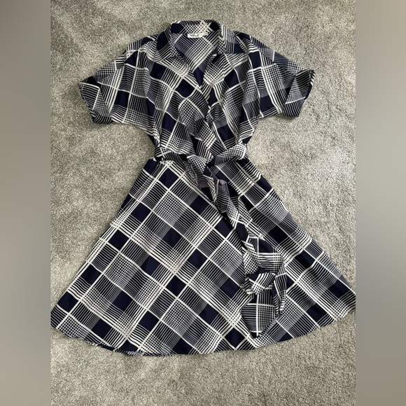 Eliza J Dress Navy & White with Pockets from Nordstrom Size 10 - Picture 1 of 8
